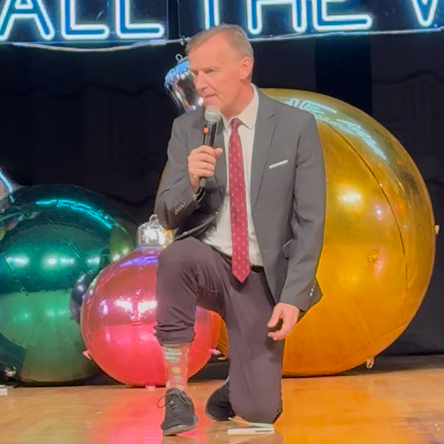 Laughing All the Way x B.O.M.Socks Holiday Collab (2-Pack) - Classic Everyday Crew Socks